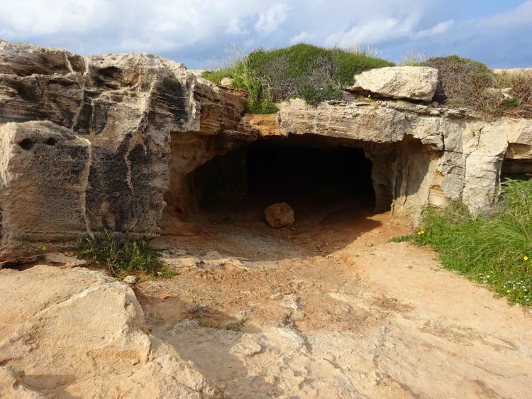 Zyklopenhöhle (Cyclops Cave)