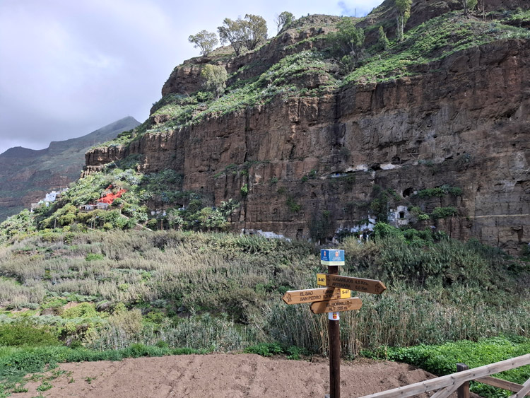 Wegweiser bei El Hornillo