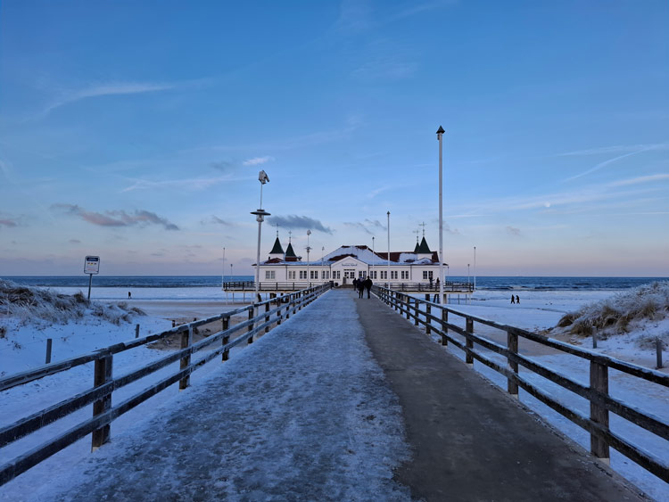 Seebrücke Ahlbeck im Winter