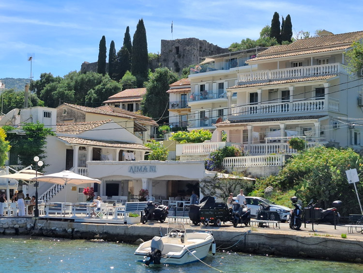 Kassiopi mit Burg