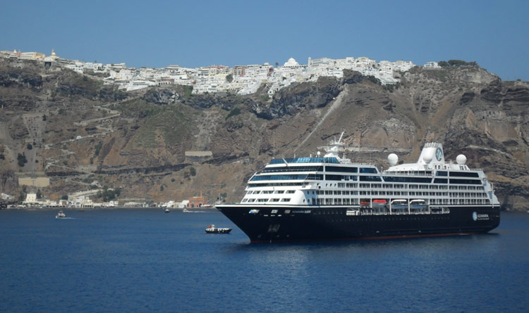 Blick auf Fira von der Fähre - Santorini