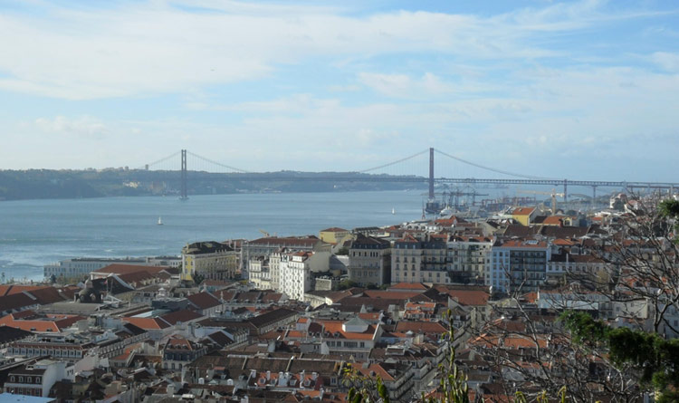 Blick über Lissabon